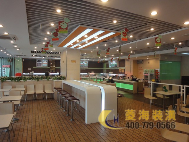 快餐店用餐區設計圖片