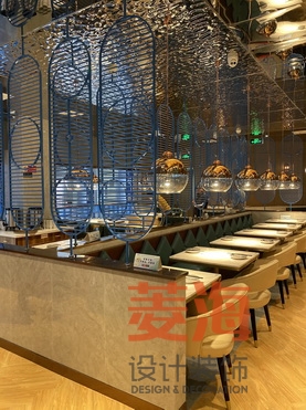干鍋牛蛙店大堂裝修