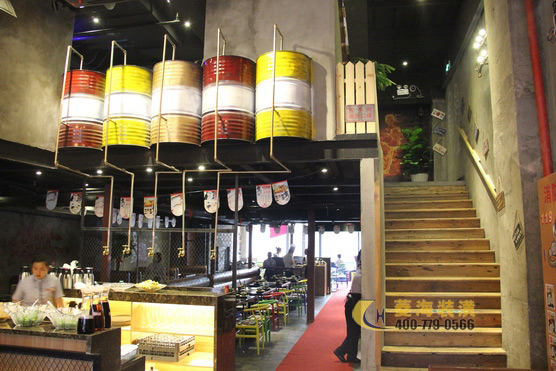 火鍋店樓梯設計
